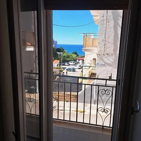 Apartman Grandi *